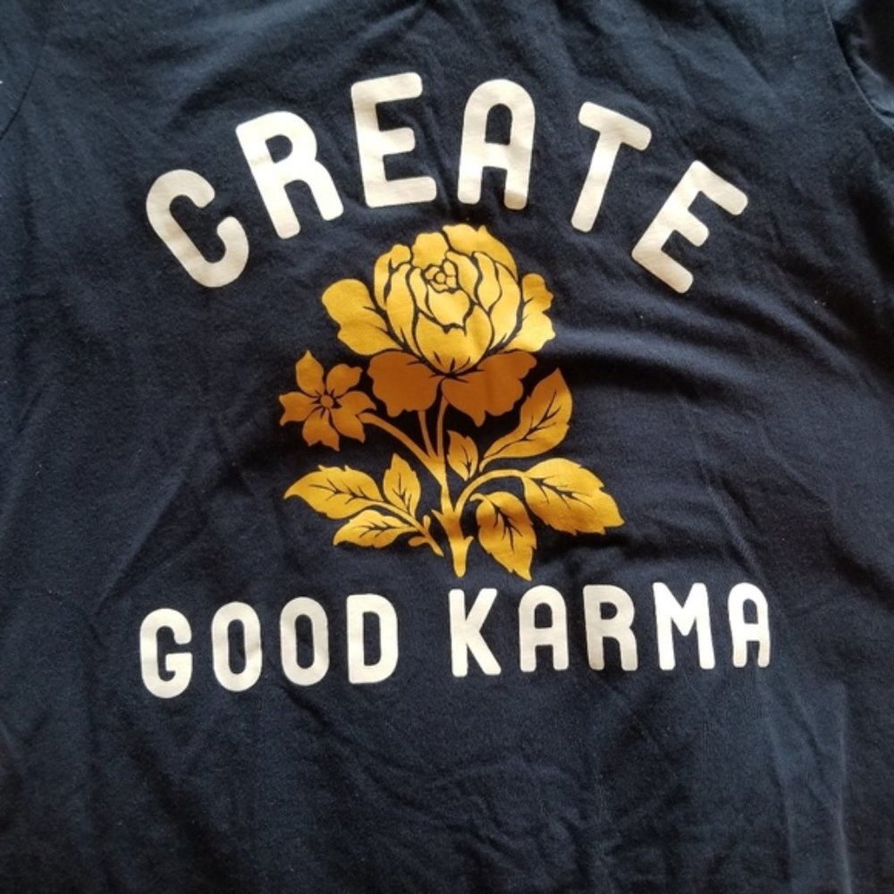 Wound Up Create Good Karma Tee